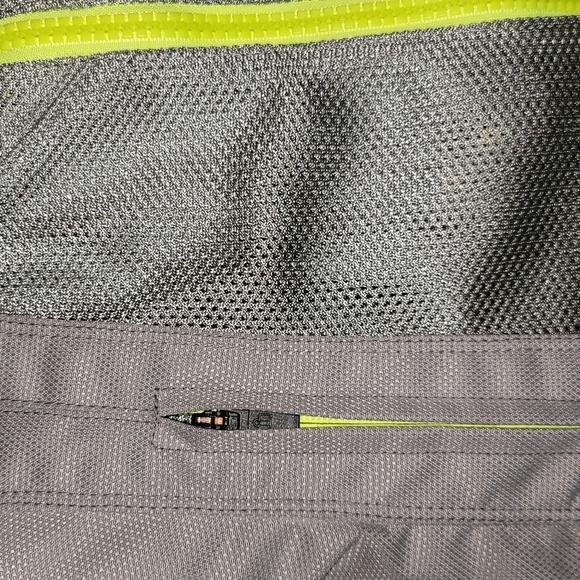 ICON Motorcycle jacket mesh reflectors lightweight detachable protectors - Picture 5 of 13